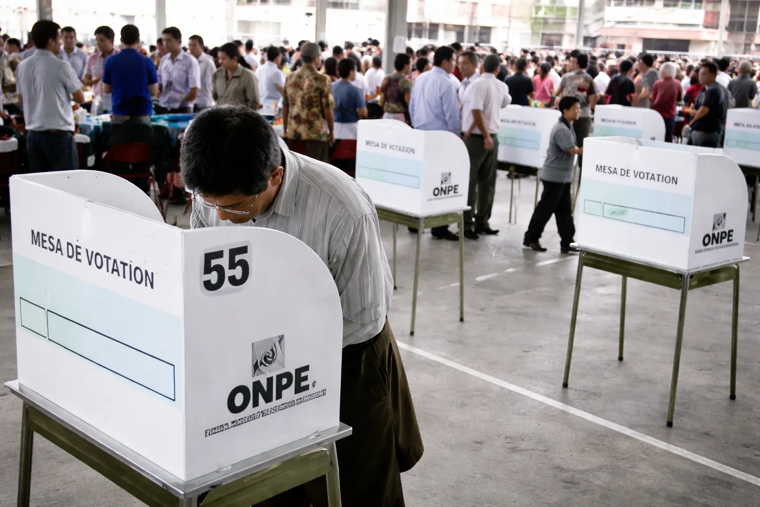 40% de peruanos definirá su voto tras debates electorales